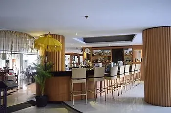 La Villais Kamojang リゾート スミニャック